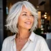 Cheveux blancs femme